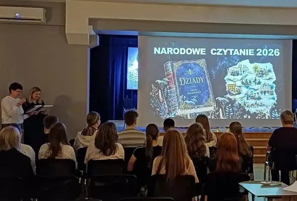 Narodowe Czytanie 2026 w Porębach Dymarskich: „Dziady” Mickiewicza połączyły pokolenia