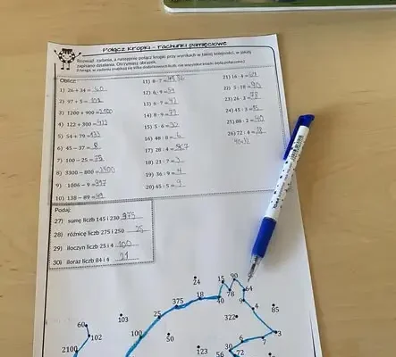 Matematyka na wesoło: uczniowie z Kolbuszowej łączą kropki i sudoku