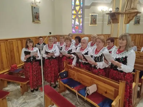 Setne urodziny Pani Michaliny Brzozy z Komorowa – wyjątkowy jubileusz w gminie Majdan Królewski