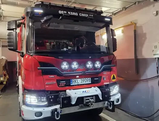 Mechowiec: Strażacy z OSP Cmolas pomagali policji w otwarciu drzwi