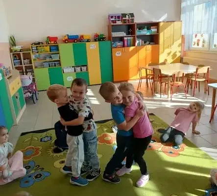 Tydzień Dobrych Relacji w oddziałach przedszkolnych – dzieci uczyły się empatii i szacunku