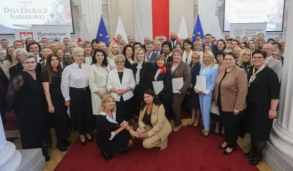 Gala w Rzeszowie: prawie 400 nauczycieli z Podkarpacia z odznaczeniami i nagrodami