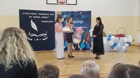 Dzień Edukacji Narodowej i pasowanie pierwszoklasistów w szkole