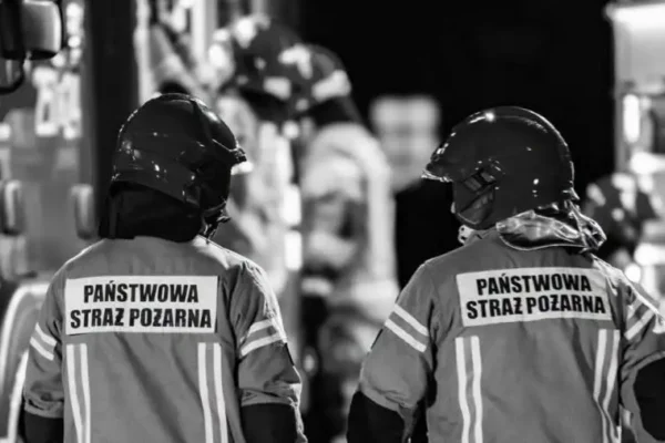 Tragiczny pożar w Nisku: zginęło dwóch strażaków. Dziś o 18:00 zawyją syreny