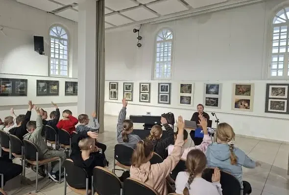 Edukacja zdrowotna w Widełce: uczniowie klasy IV obiecują dożyć 100 lat