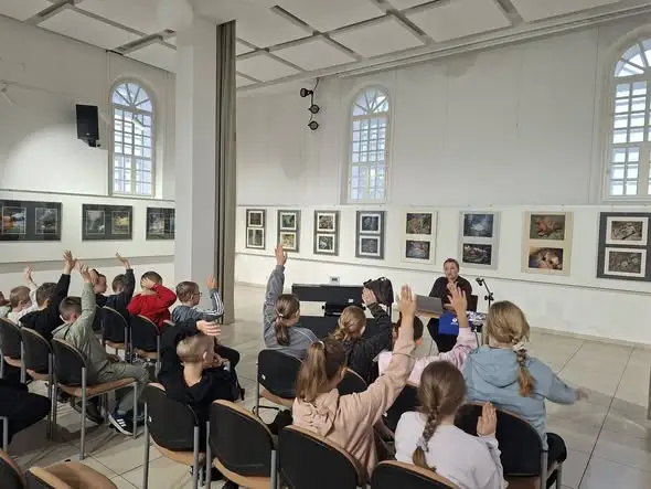 Edukacja zdrowotna w Widełce: uczniowie klasy IV obiecują dożyć 100 lat