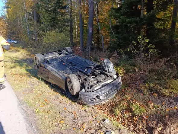 Kolizja w Porębach Dymarskich – interwencja OSP Majdan Królewski